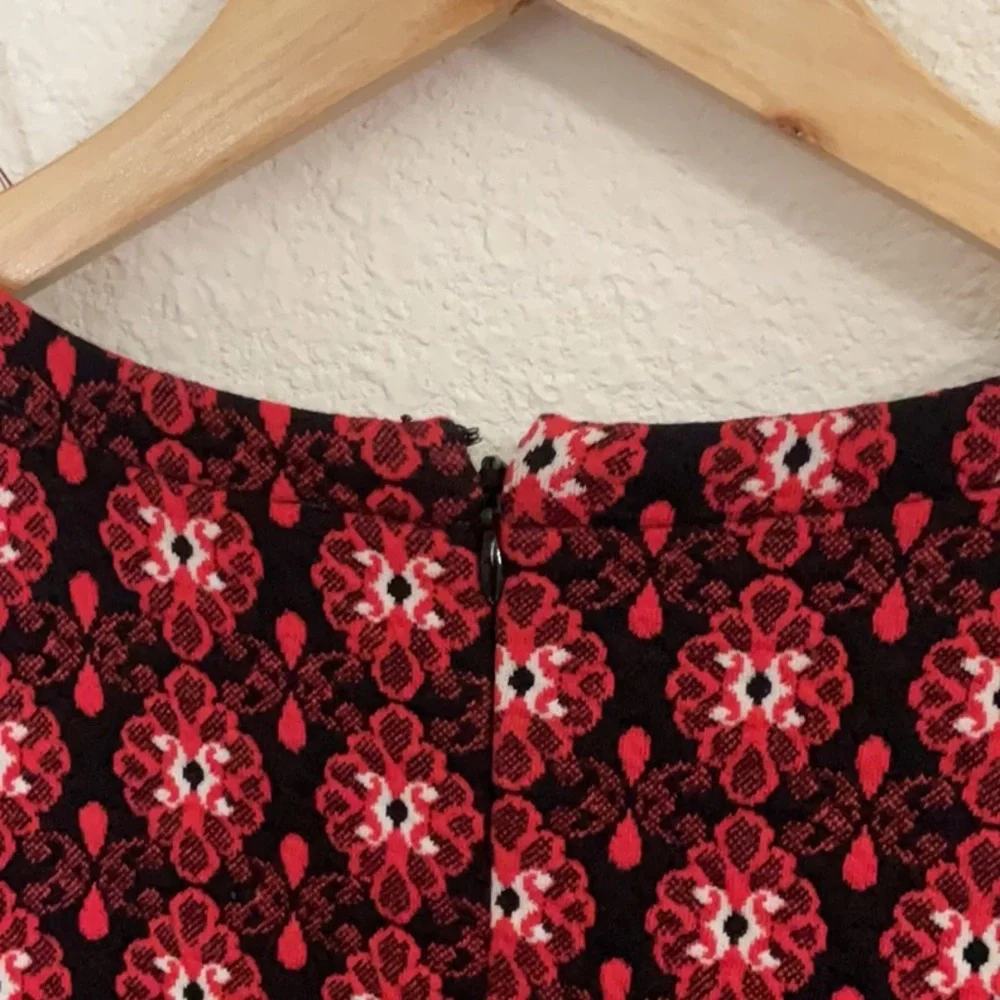 LOFT Ann Taylor Jacquard Scroll Medallion Floral Shift Dress Size Large - Picture 7 of 8